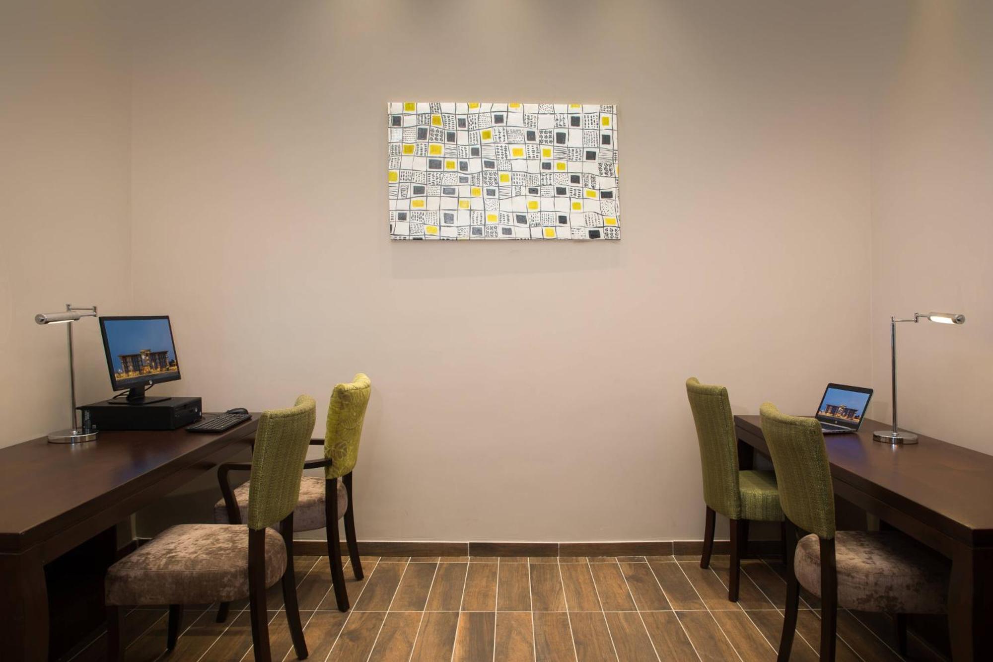 Protea Hotel By Marriott Owerri Select Екстер'єр фото