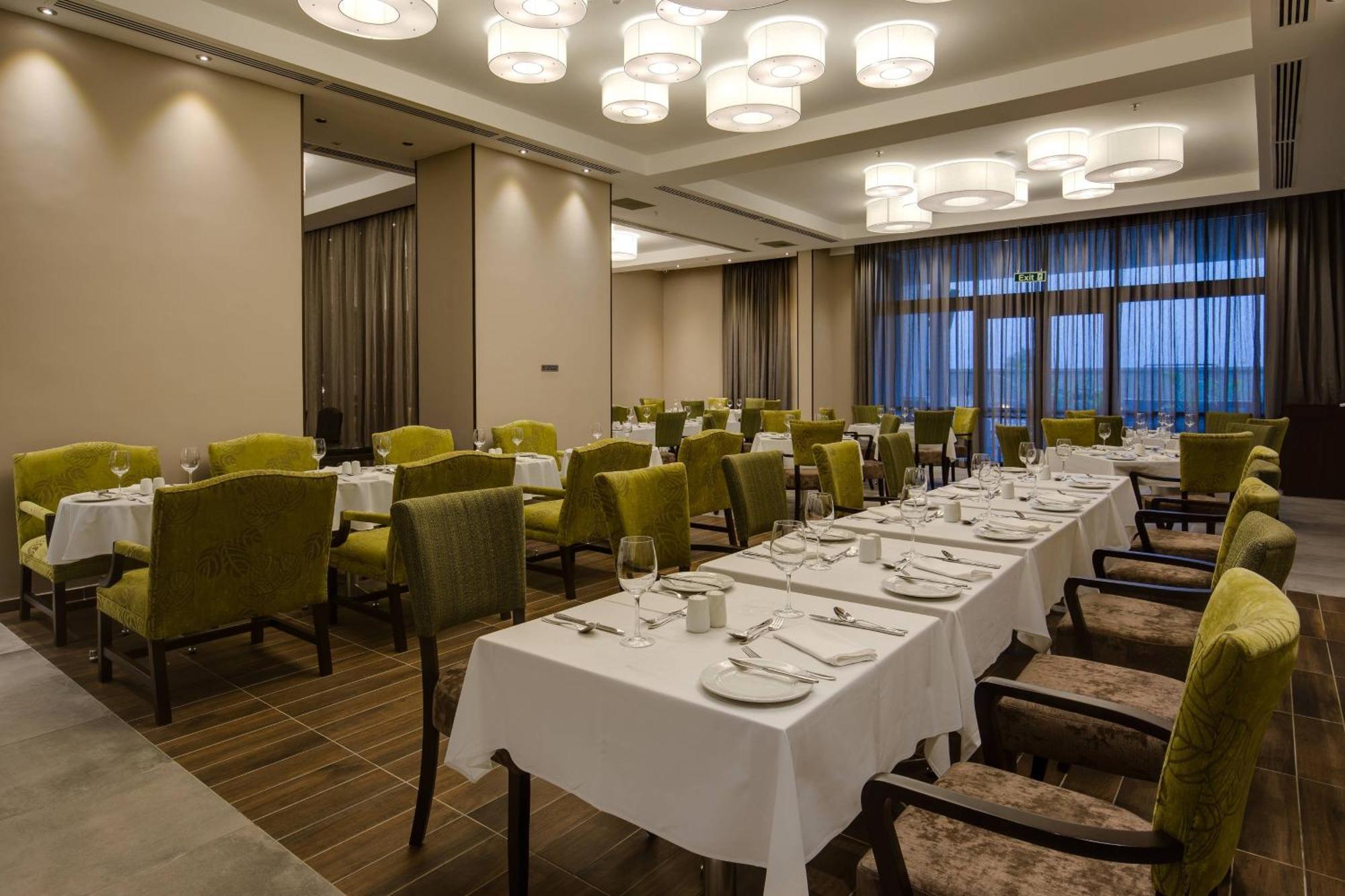 Protea Hotel By Marriott Owerri Select Екстер'єр фото