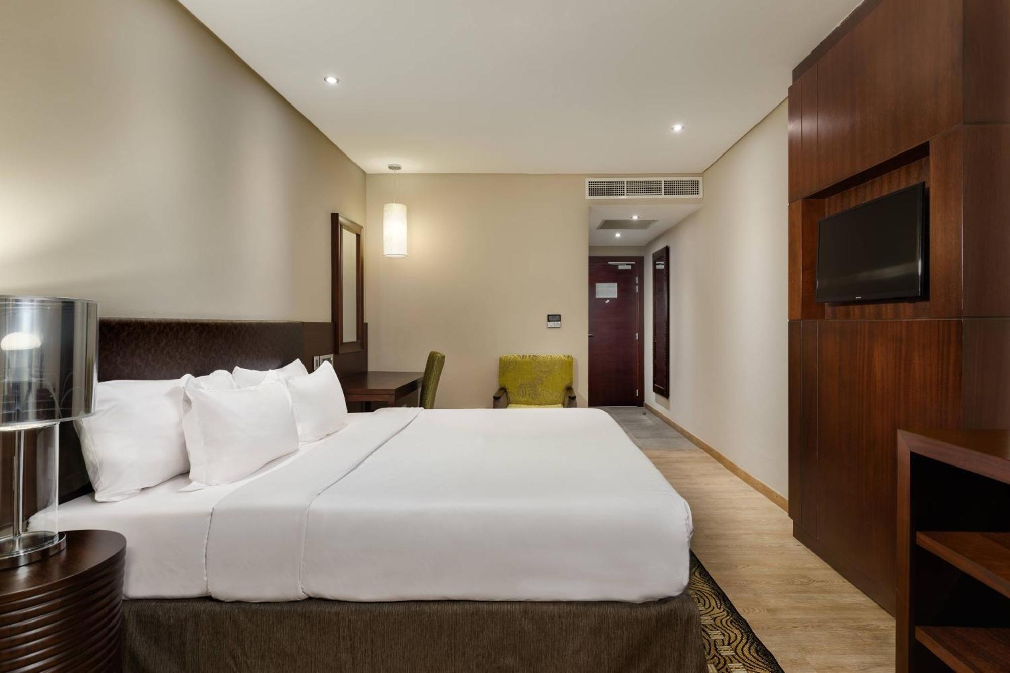 Protea Hotel By Marriott Owerri Select Екстер'єр фото
